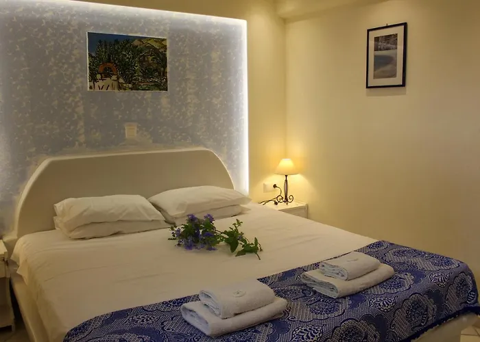 Sea View & Apartman Ajía Ána