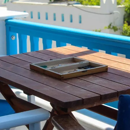 Sea View Apartments&studios *