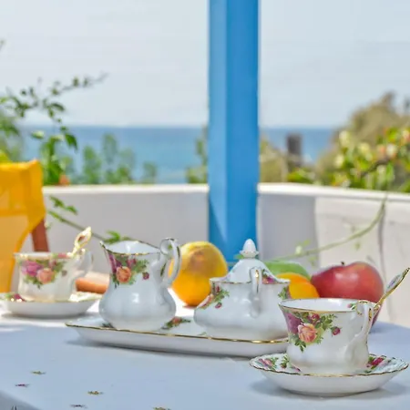 Sea View & 3* Agia Anna (Naxos)