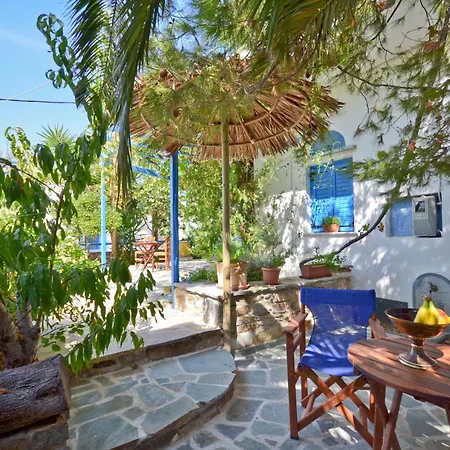 Aparthotel Sea View & 3*