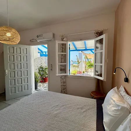 Apartment Sea View & *
