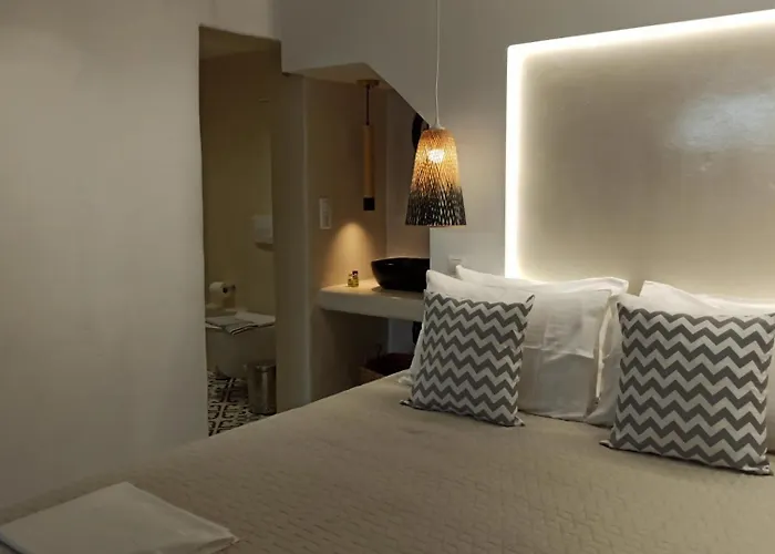 Sea View & Agia Anna (Naxos)