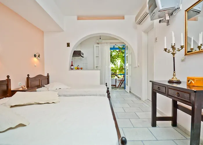 Sea View & Agia Anna (Naxos)